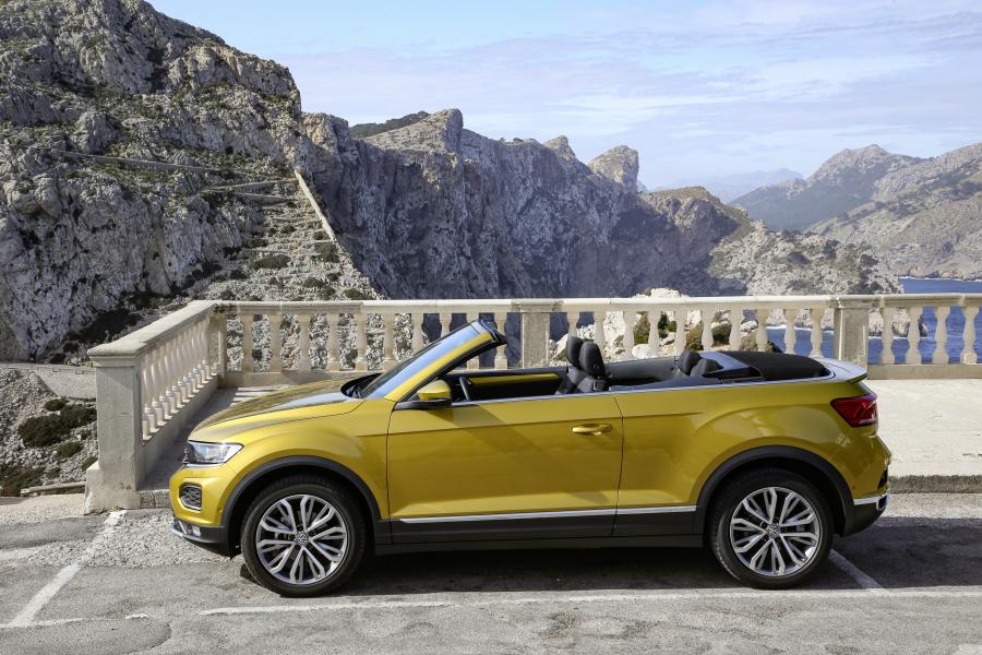  Volkswagen T-Roc Cabriolet 2019 года  (WW) (фото 18 из 30)